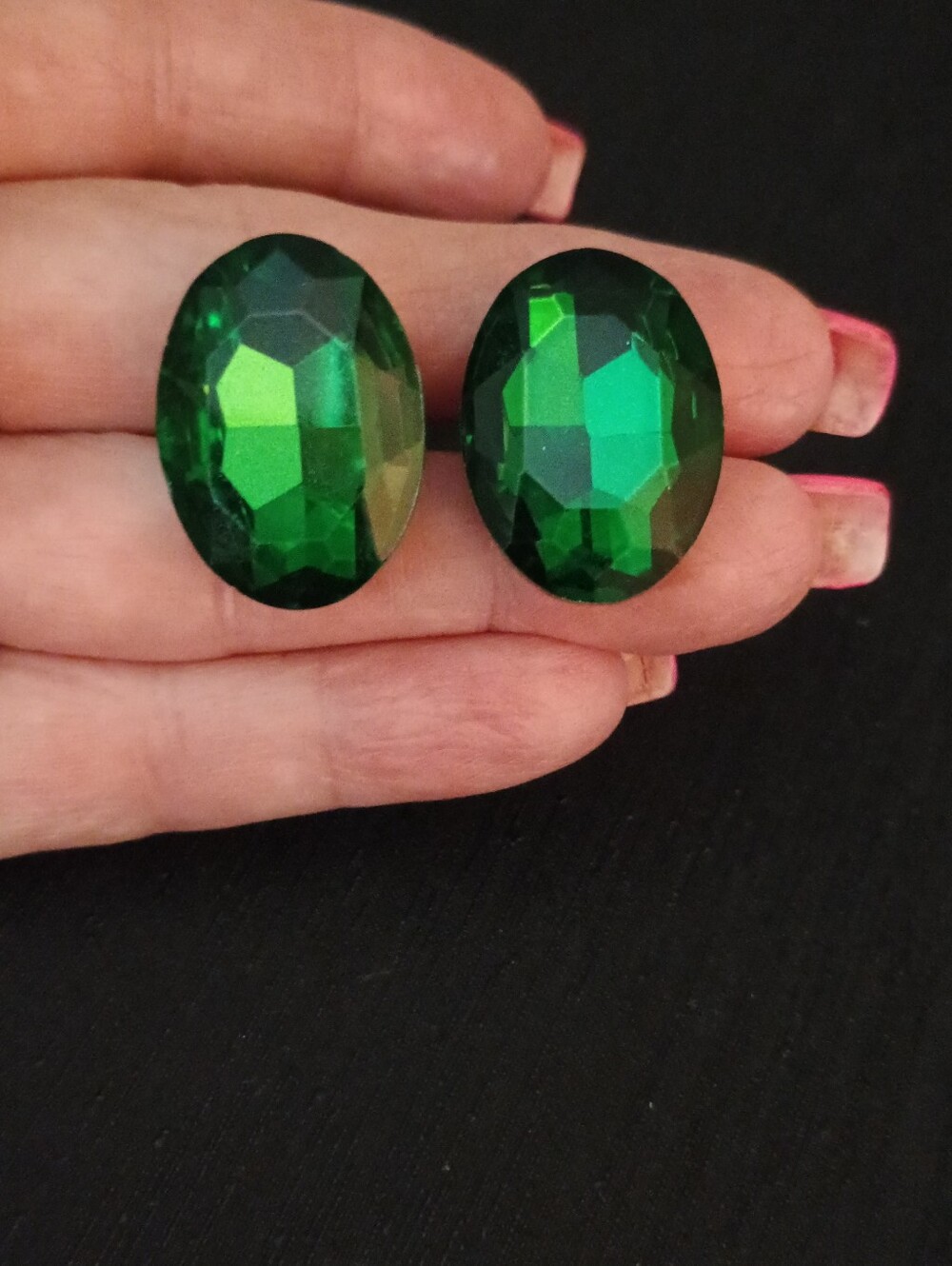 Vintage Green Oval Faceted Crystal Earrings - Fashion Jewelry